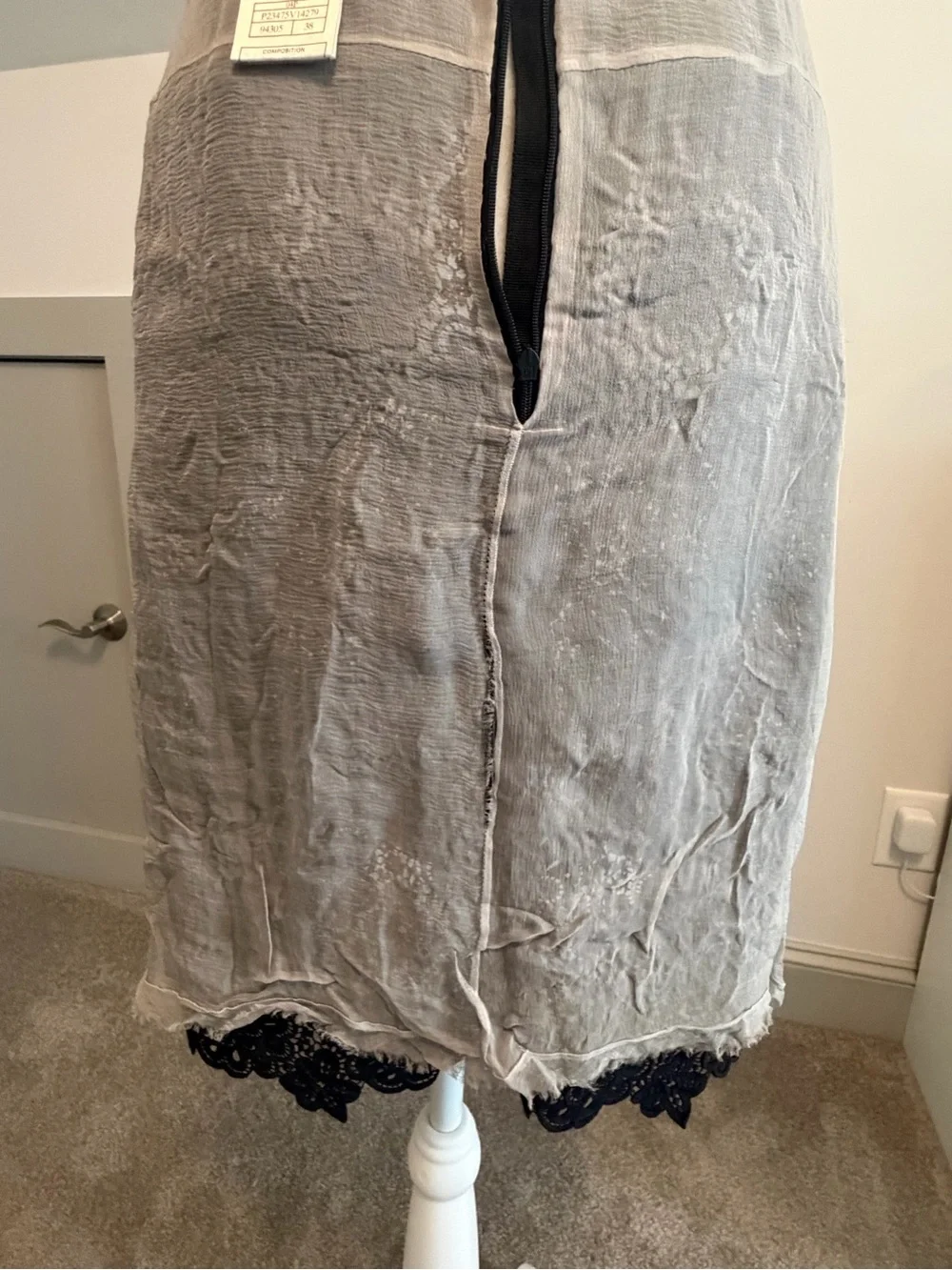 CHANEL 04P Vintage Black Guipure Floral Lace Silk Lined Midi Skirt Fr 38 US 6